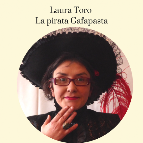 Laura Toro. La pirata "Gafapasta"